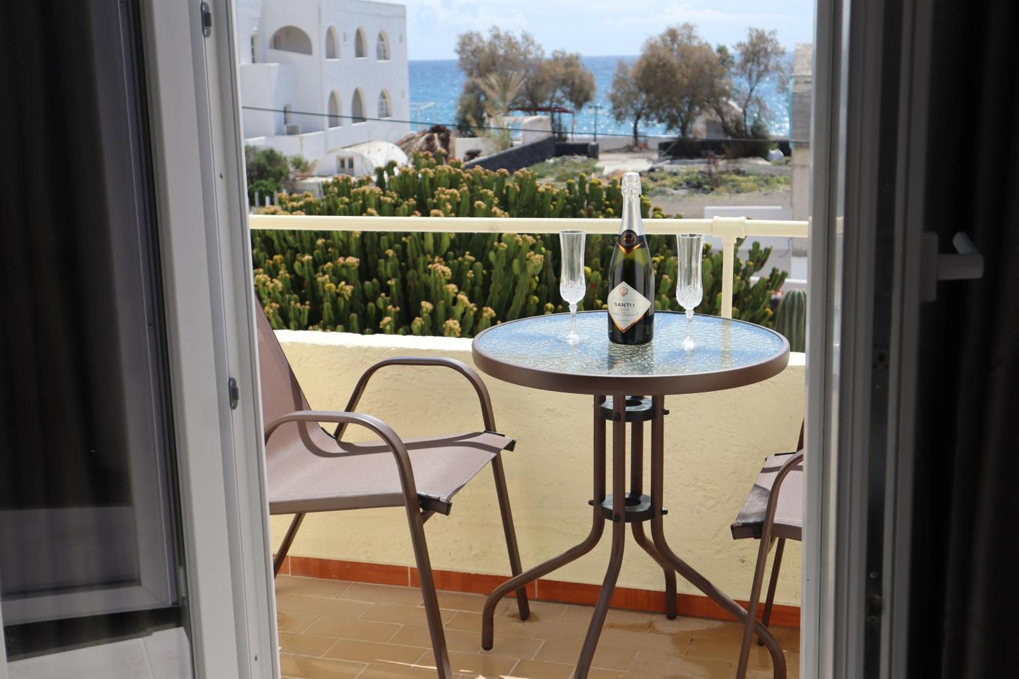 Pension St.George Rooms & Studios Perivolos  Exterior foto